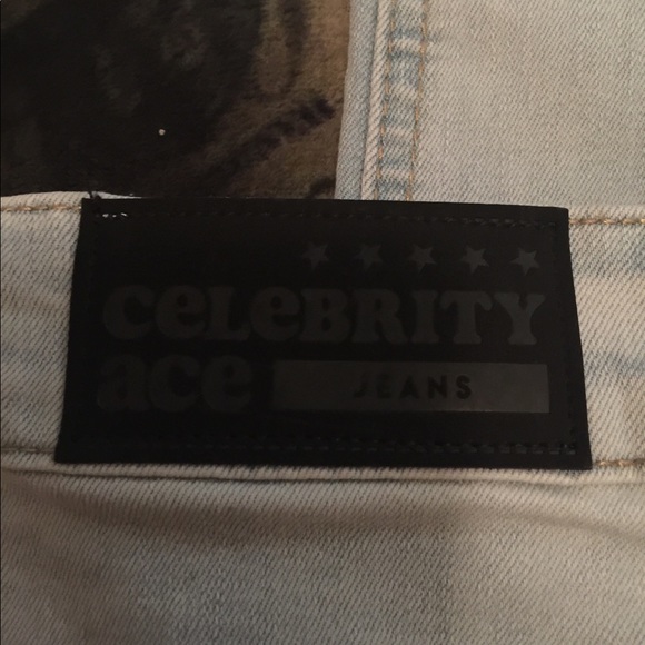 Bandanna Patched Jeans - Picture 12 of 13